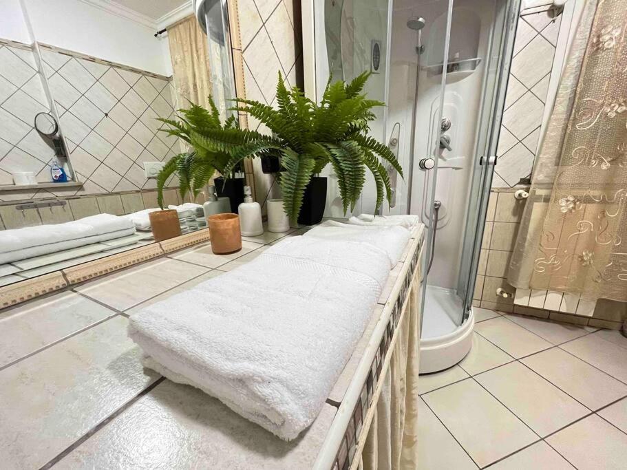 Casa Vacanza Fiera Di Roma Ponte Galeria Esterno foto